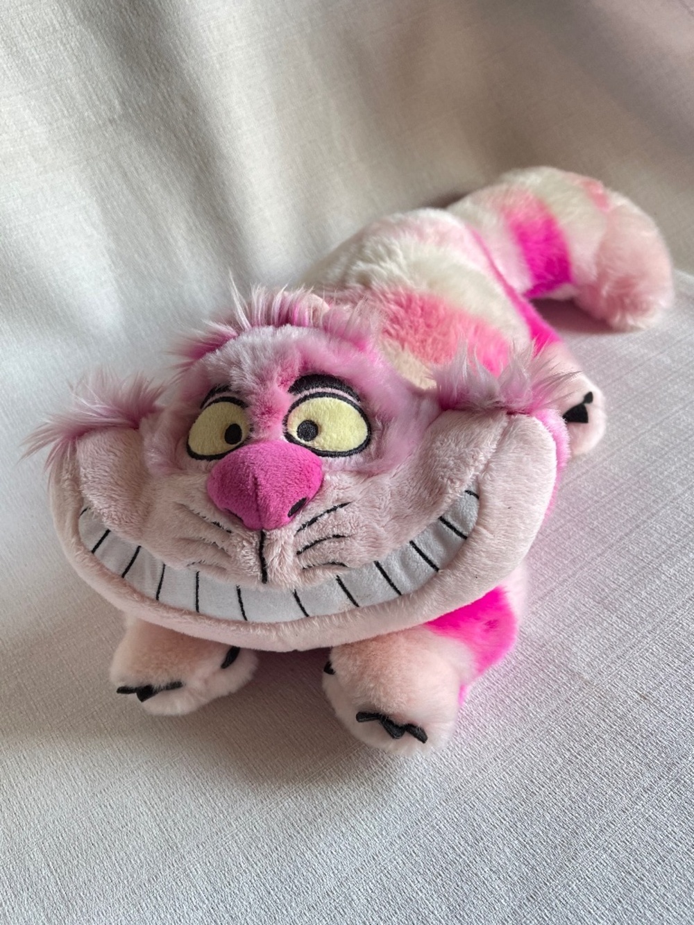 Plush Pink Cheshire Cat Stuffed Toy - Soft Pink Feline Plush